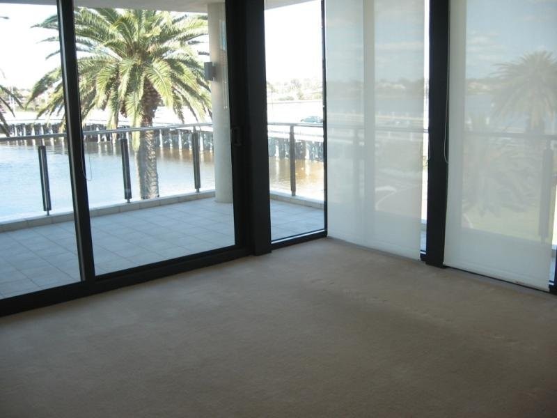 E301 67-71 Canning Beach Road, Applecross WA 6153