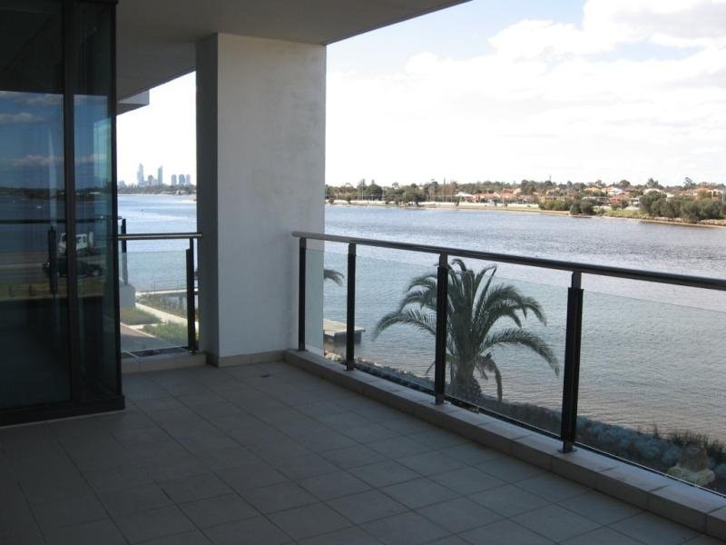 E301 67-71 Canning Beach Road, Applecross WA 6153