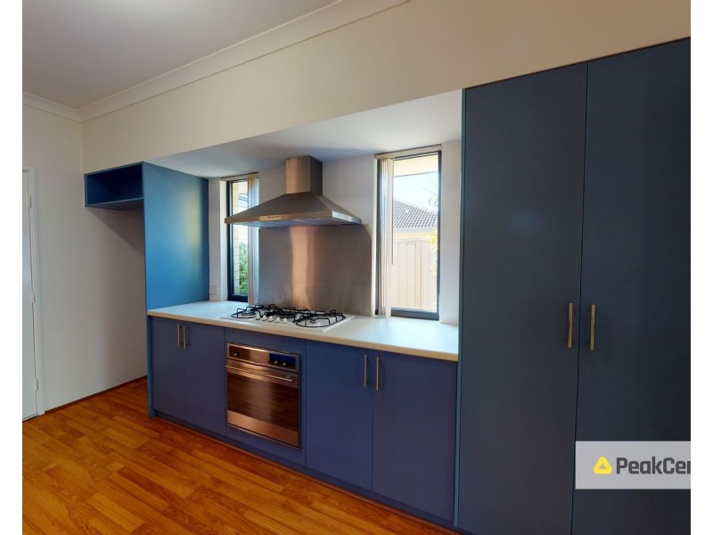 6 Willerin Loop, Success WA 6164