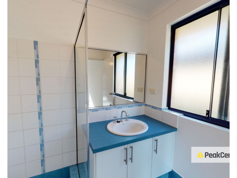 6 Willerin Loop, Success WA 6164