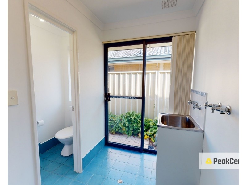 6 Willerin Loop, Success WA 6164