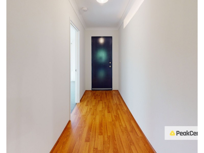 6 Willerin Loop, Success WA 6164