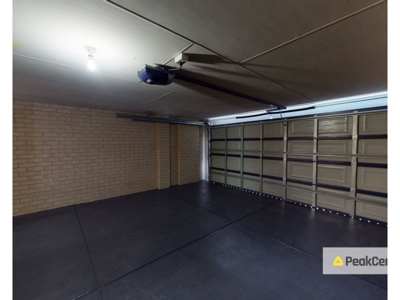 6 Willerin Loop, Success WA 6164