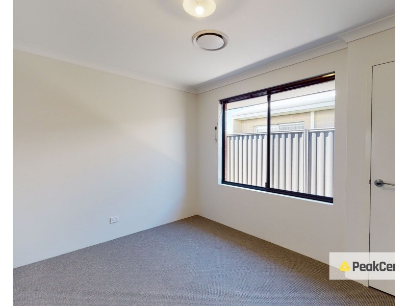 4 Worthington Circuit, Wellard WA 6170