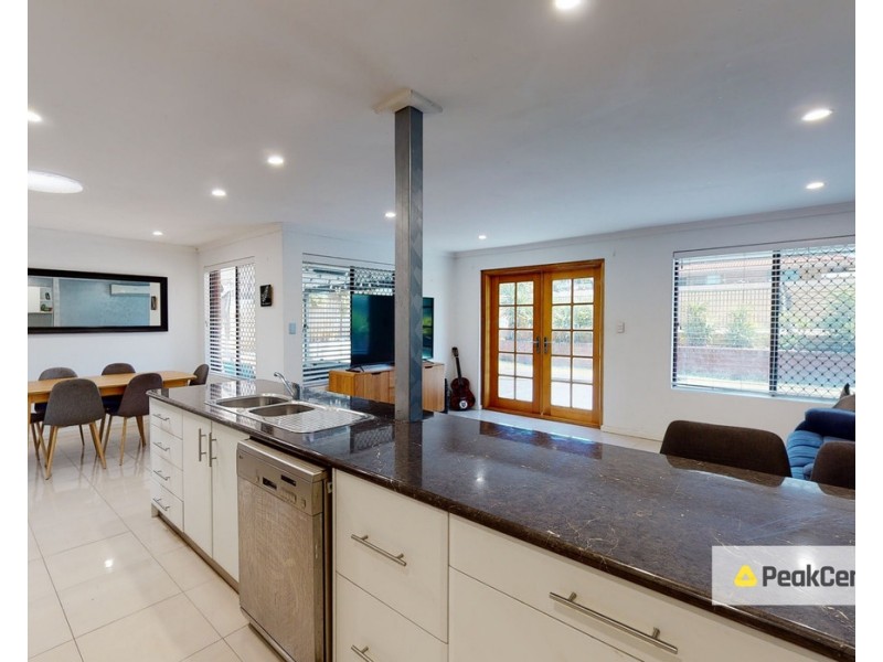 57 South Lake Drive, South Lake WA 6164