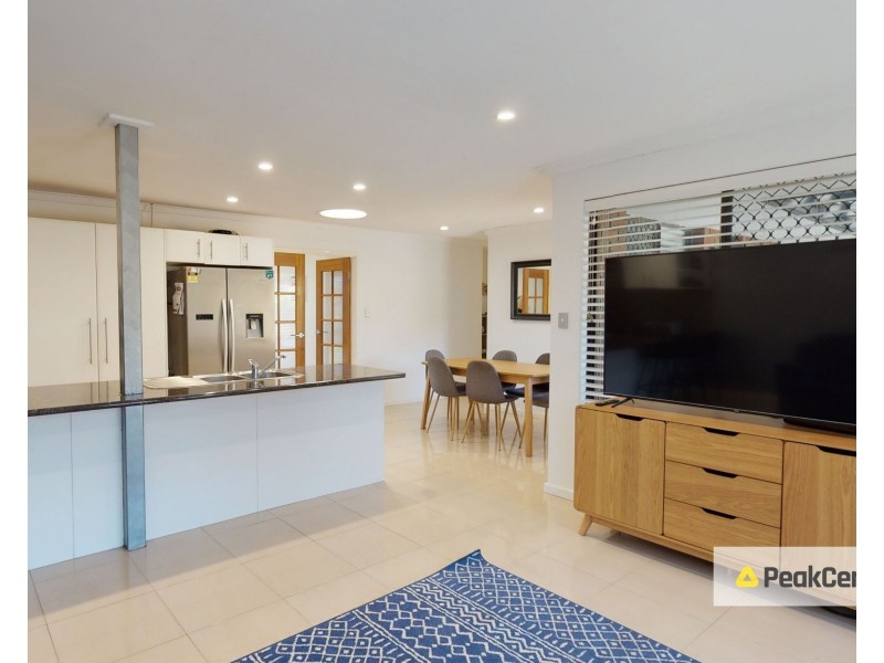 57 South Lake Drive, South Lake WA 6164