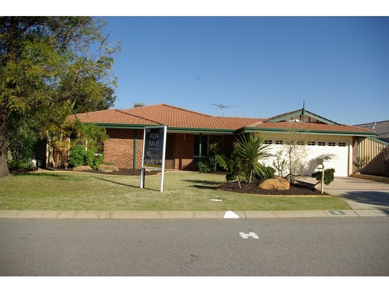 16 Carlhausen Close, Atwell WA 6164