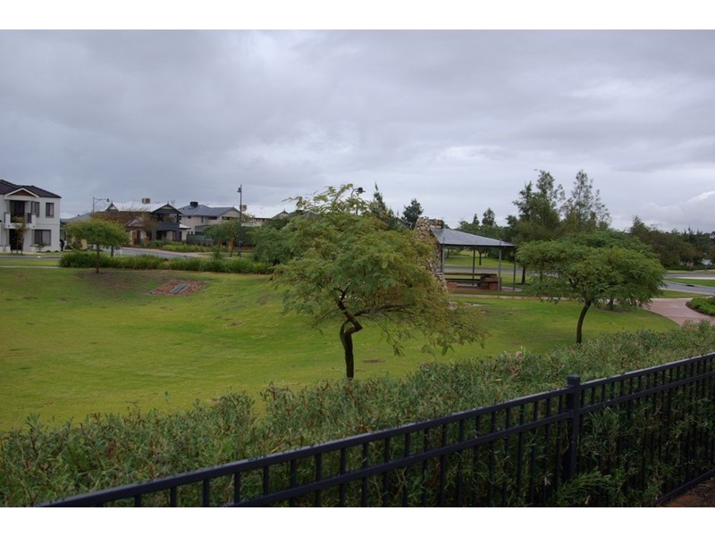 5 Morialta View, Aubin Grove WA 6164