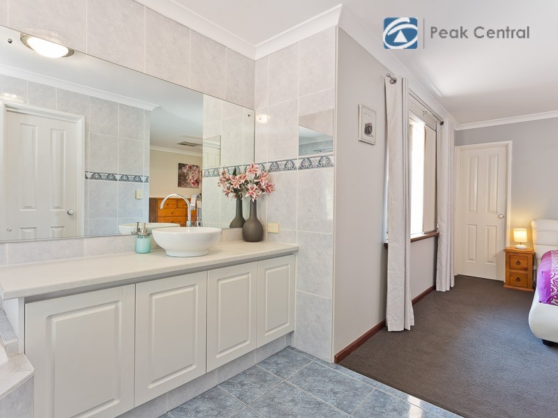 19 Callistemon Approach, Atwell WA 6164