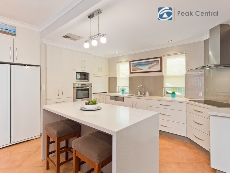 19 Callistemon Approach, Atwell WA 6164