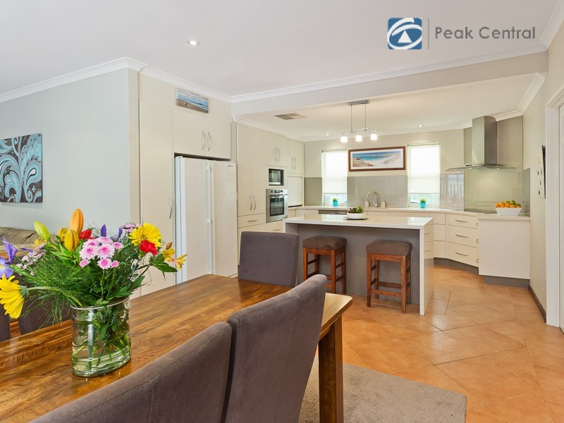 19 Callistemon Approach, Atwell WA 6164
