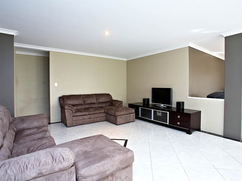 30 Fleet Circle, High Wycombe WA 6057