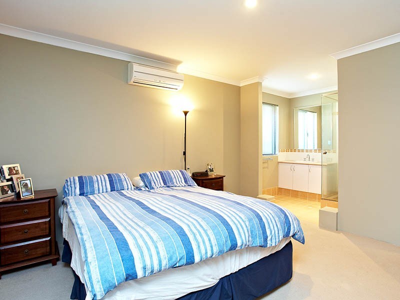 30 Fleet Circle, High Wycombe WA 6057