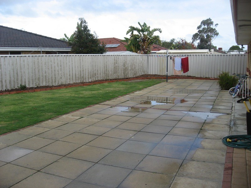 15 Carlhausen Close, Atwell WA 6164