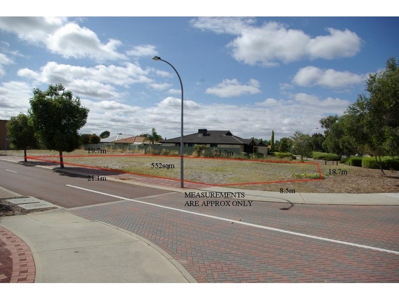 2 Lanao Way, Atwell WA 6164