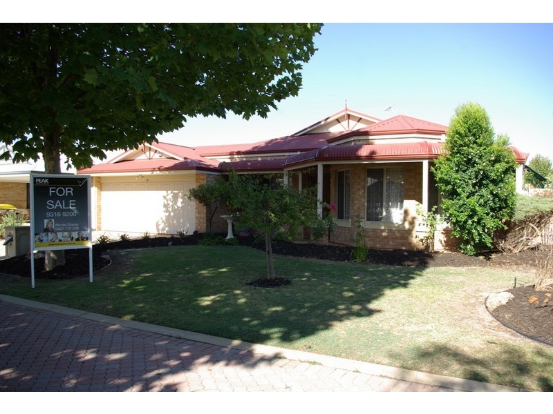 24 Strand Close, Atwell WA 6164