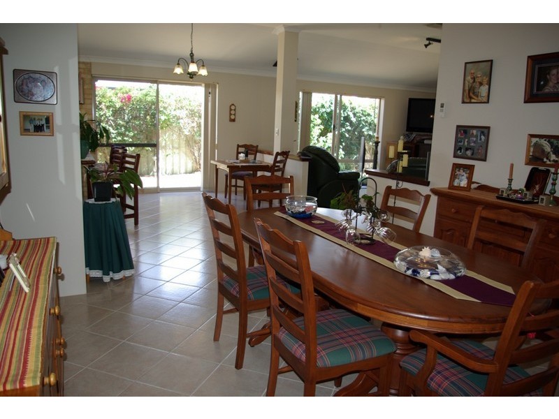 24 Strand Close, Atwell WA 6164
