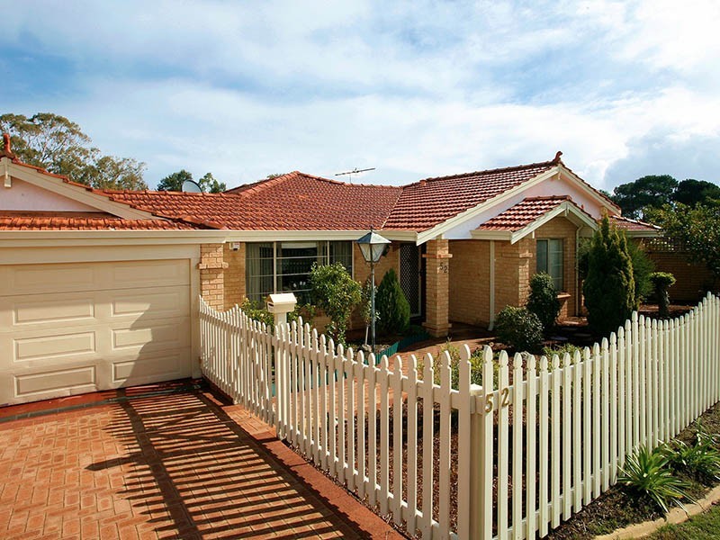 52 Northmore Crescent, Winthrop WA 6150