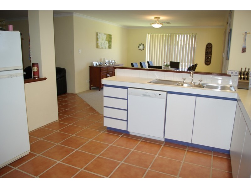 30 Lipton Mews, Atwell WA 6164