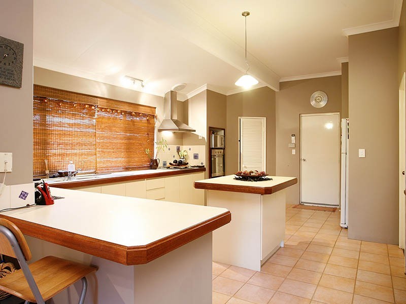 10 Browallia Close, Canning Vale WA 6155