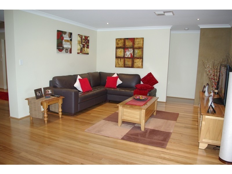 5 Caduceus Way, Hilbert WA 6112