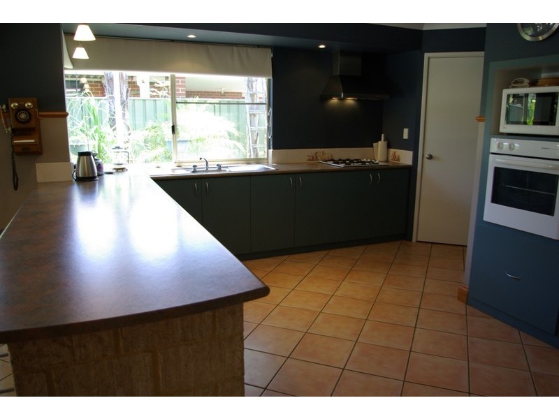 8 Turnbull Close, Atwell WA 6164