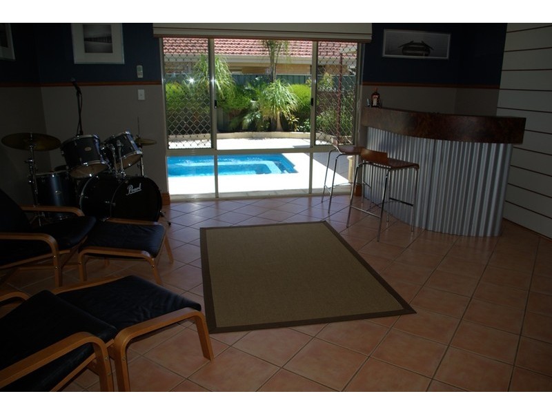 8 Turnbull Close, Atwell WA 6164