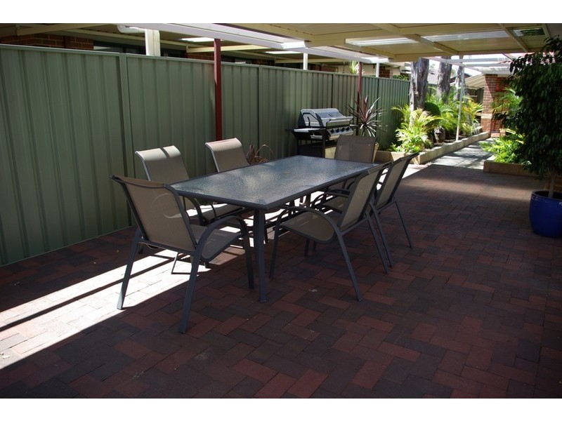 8 Turnbull Close, Atwell WA 6164