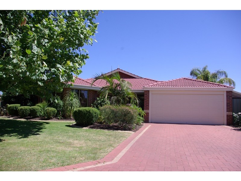 8 Turnbull Close, Atwell WA 6164