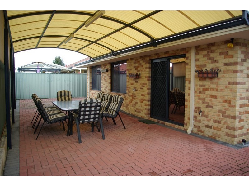 11 Tozer Loop, Atwell WA 6164