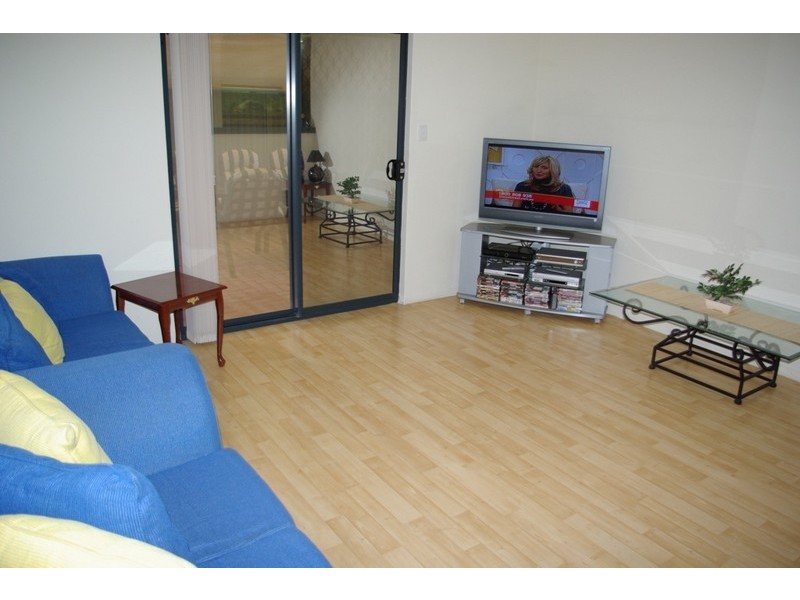 11 Tozer Loop, Atwell WA 6164