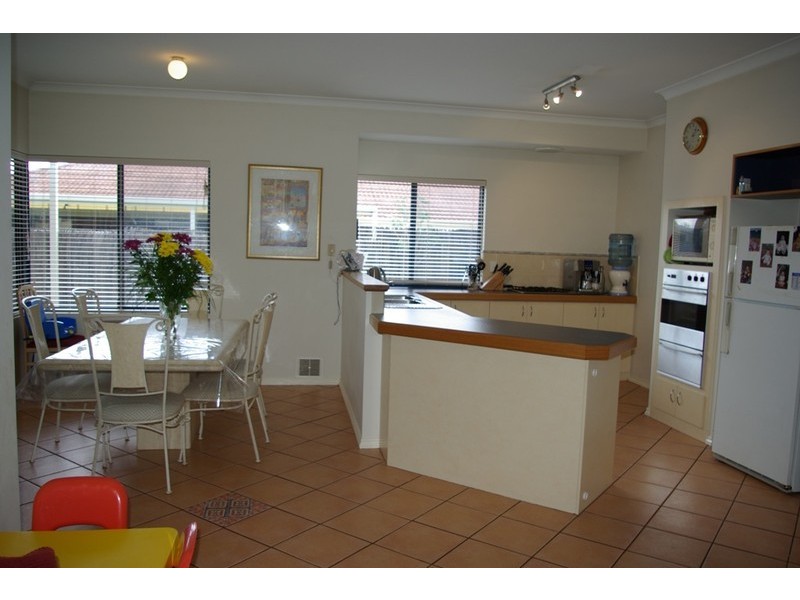 5 Mayhew Cross, Atwell WA 6164