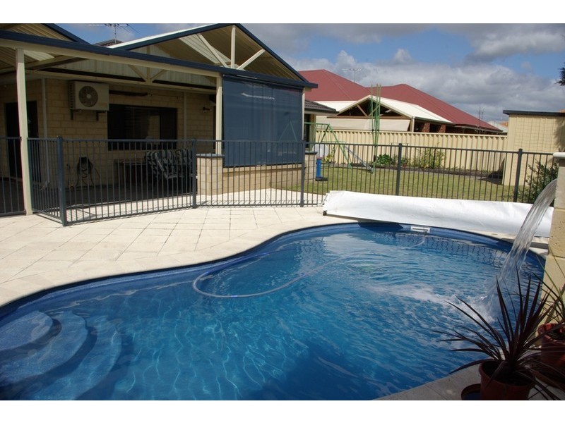 5 Mayhew Cross, Atwell WA 6164