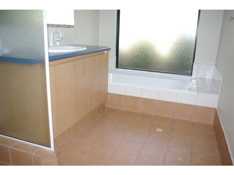 5 Mayhew Cross, Atwell WA 6164