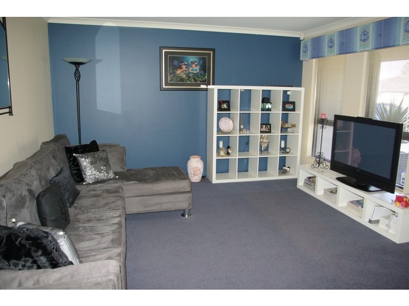 4 Lakehurst Way, Atwell WA 6164