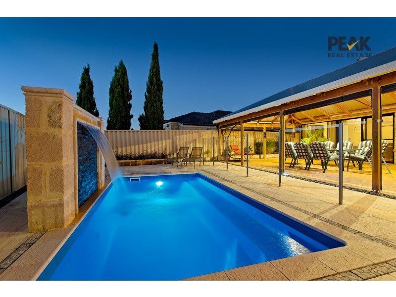 37 Avon Crescent, Atwell WA 6164