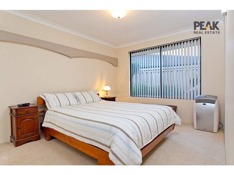 37 Avon Crescent, Atwell WA 6164