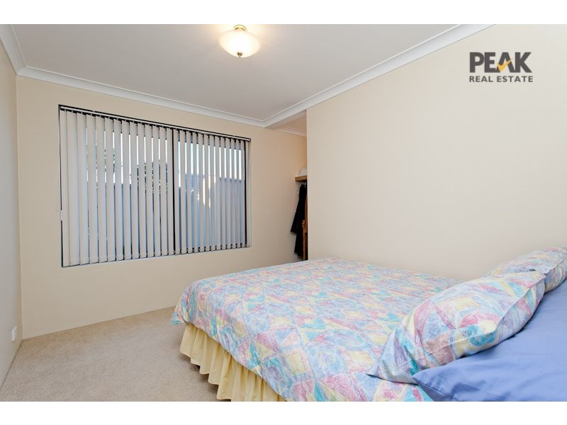 37 Avon Crescent, Atwell WA 6164