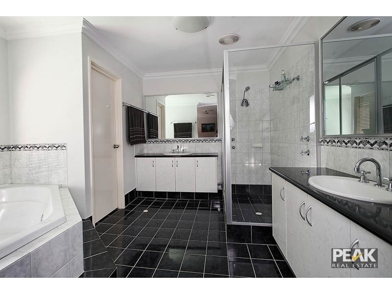 26 Callistemon Approach, Atwell WA 6164