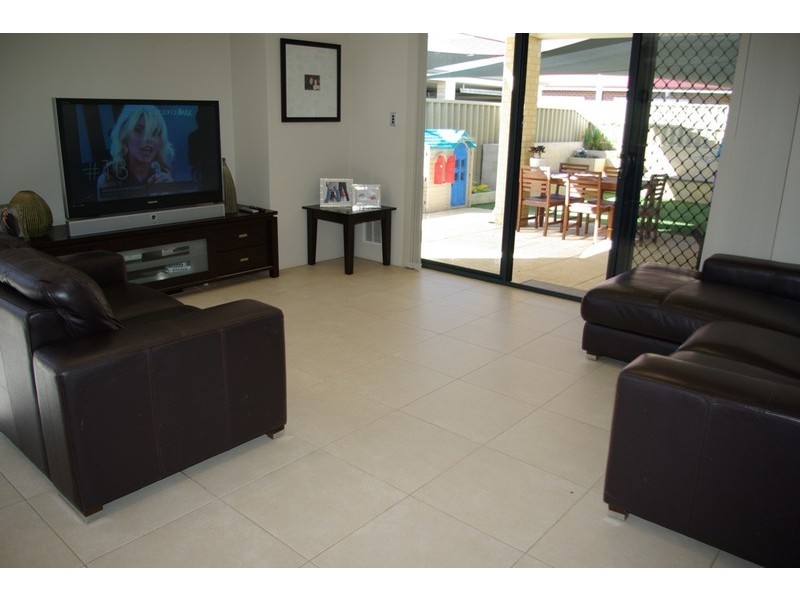 35 Aurora Drive, Atwell WA 6164