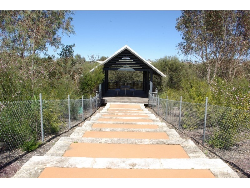 35 Aurora Drive, Atwell WA 6164