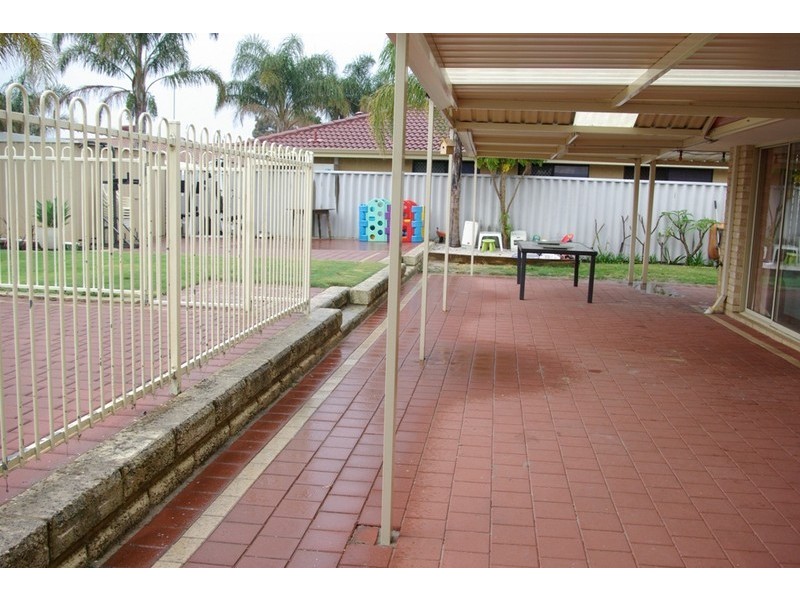 118 Brenchley Drive, Atwell WA 6164