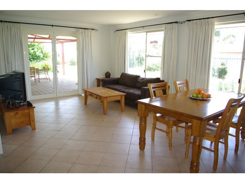 31 Mahogany Loop, Atwell WA 6164