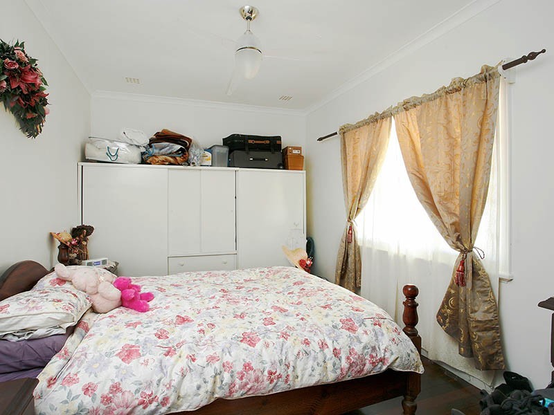 18 Ellison Street, Willagee WA 6156