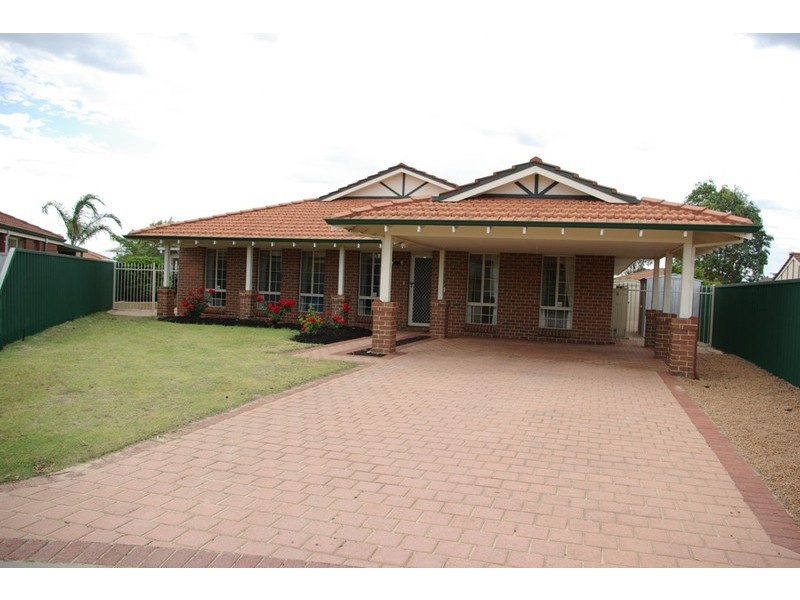 23 Jenniphur Court, Atwell WA 6164