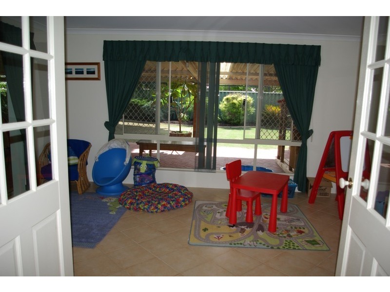 6 St Claire Gardens, Atwell WA 6164