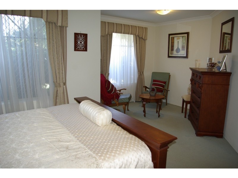 6 St Claire Gardens, Atwell WA 6164