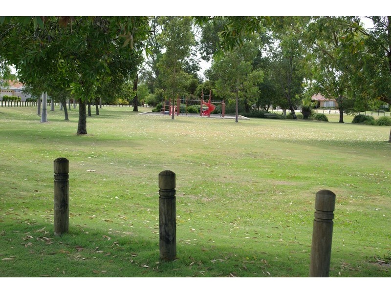 6 St Claire Gardens, Atwell WA 6164