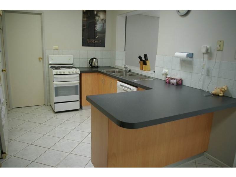 1 Heron Court, Camillo WA 6111