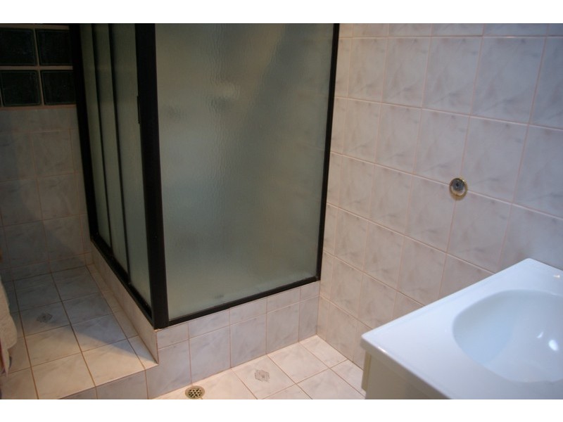 1 Heron Court, Camillo WA 6111